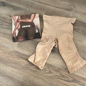 Skims Sculpt Short